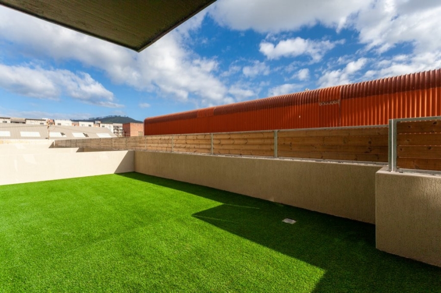 2 Bedroom Property for Sale in Zonnebloem Western Cape